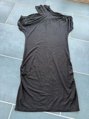 United Colors Of Benetton Black Short Sleeve Draped Knit Dress